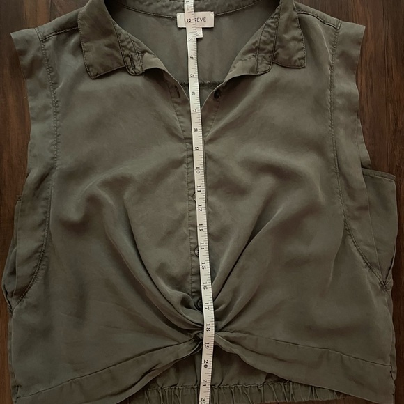 Evereve Olive Green Button-Down Shirt | Twist Tie Front Notched Collar | Size L - Picture 8 of 9